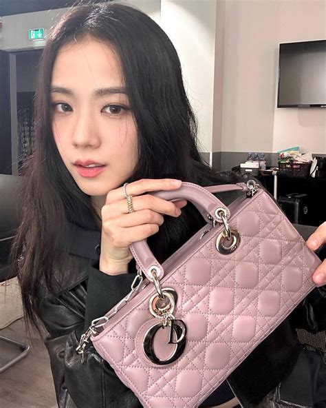 jisoo chanel backpack|jisoo's lady dior bag.